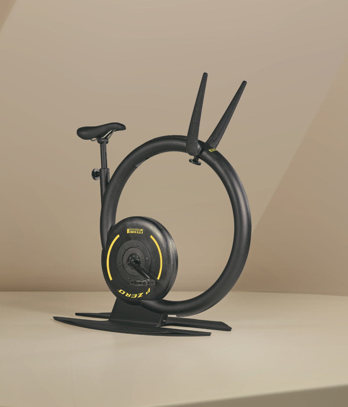 ESSENTIAL One Pirelli